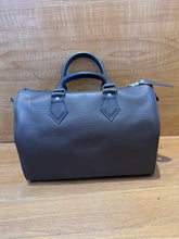 Load image into Gallery viewer, LOUIS VUITTON  Epi Speedy 25 Moka