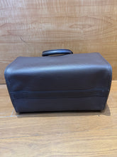 Load image into Gallery viewer, LOUIS VUITTON  Epi Speedy 25 Moka