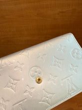 Load image into Gallery viewer, Louis Vuitton Vernis Wallet