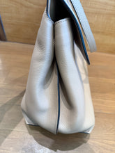 Load image into Gallery viewer, Gucci Large Bamboo Tote
