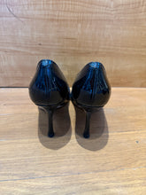 Load image into Gallery viewer, Christian Dior Patent Leather Pumps Size EU 37.5