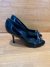 Load image into Gallery viewer, Christian Dior Patent Leather Pumps Size EU 37.5