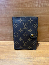 Load image into Gallery viewer, Louis Vuitton Agenda