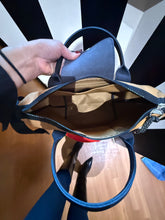 Load image into Gallery viewer, Longchamp Paris Le Pliage Energy Nylon Shoulder Bag