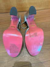 Load image into Gallery viewer, Gucci Leather D’Orsay Pumps Size 7