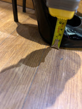 Load image into Gallery viewer, Saint Laurent Thorn black patent leather pointed-toe pumps Size 8.5