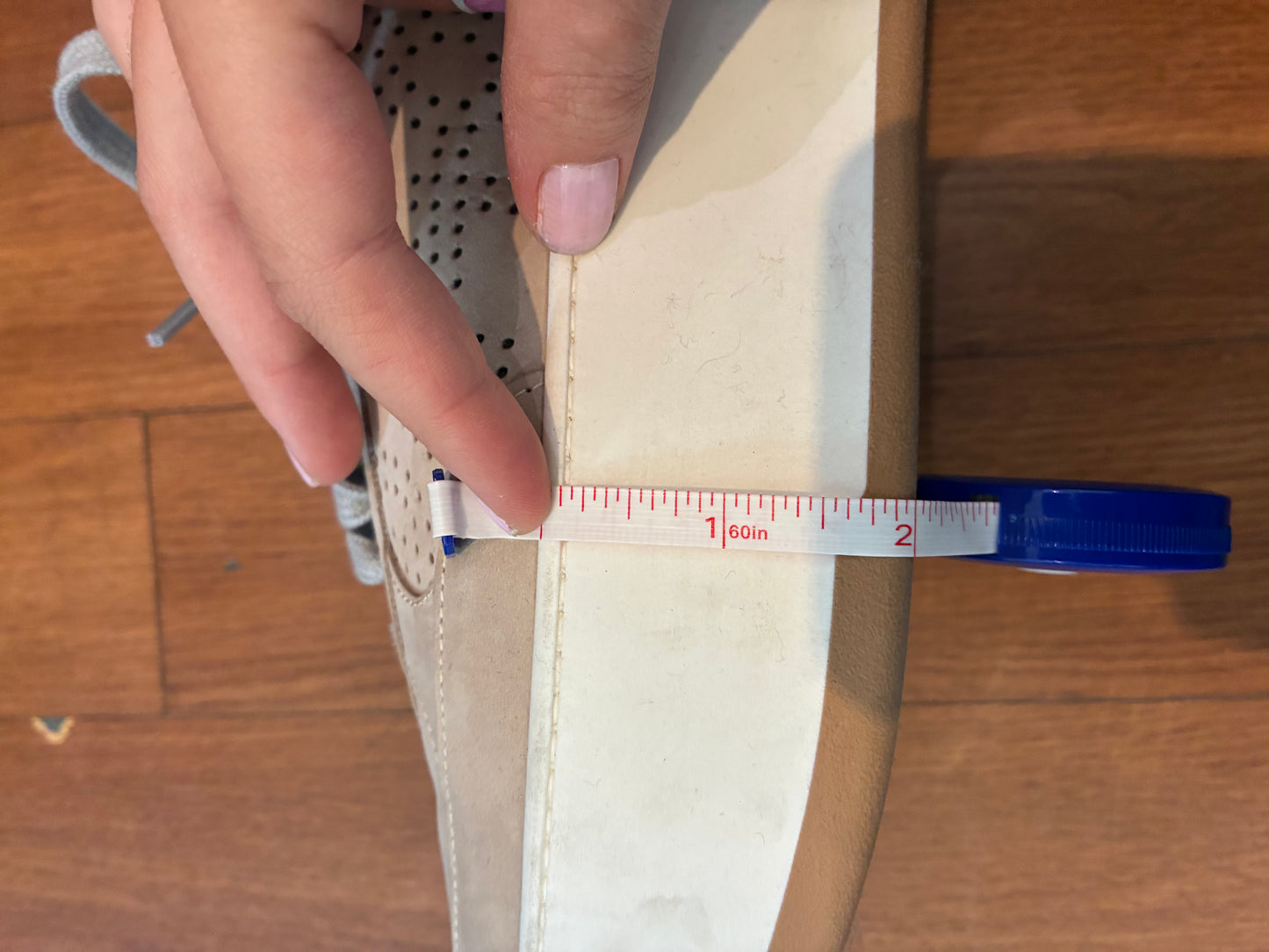 P448 Low Top Lace-Up Sneakers Perforated Beige/Grey White Platform