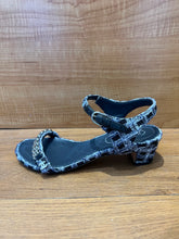 Load image into Gallery viewer, Chanel Heels Size EU 36