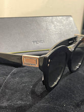 Load image into Gallery viewer, Fendi Peekaboo Sunglasses
