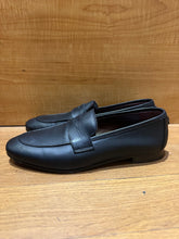 Load image into Gallery viewer, Black Leather Bougeotte Loafers
