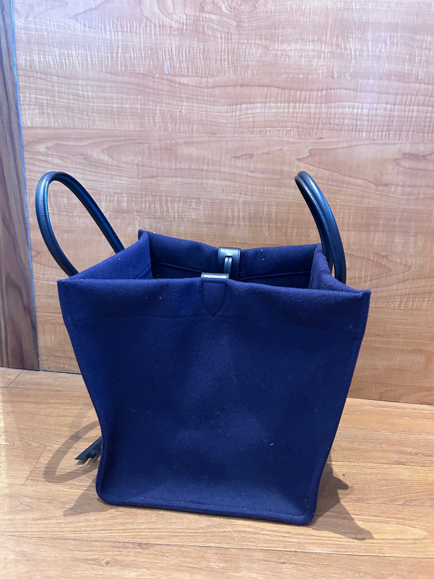 Celine Phantom Luggage tote bag