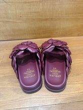 Load image into Gallery viewer, Valentino Garavani Sandals
