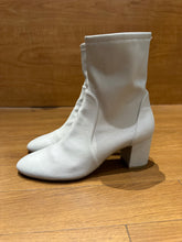 Load image into Gallery viewer, Stuart Weitzman Flareblock Boots 7.5
