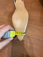 Load image into Gallery viewer, STUBBS &amp; WOOTTON Kitten Heels Size 9.5
