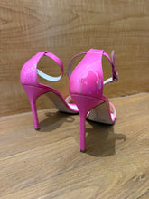 Load image into Gallery viewer, Manolo Blahnik Heels
