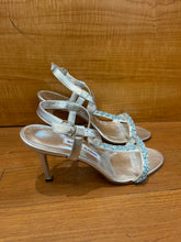 Load image into Gallery viewer, Manolo Blahnik
Leather Beaded Accents T-Strap Sandals
