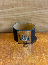 Load image into Gallery viewer, Hermes Swift Kelly Dog Bracelet
