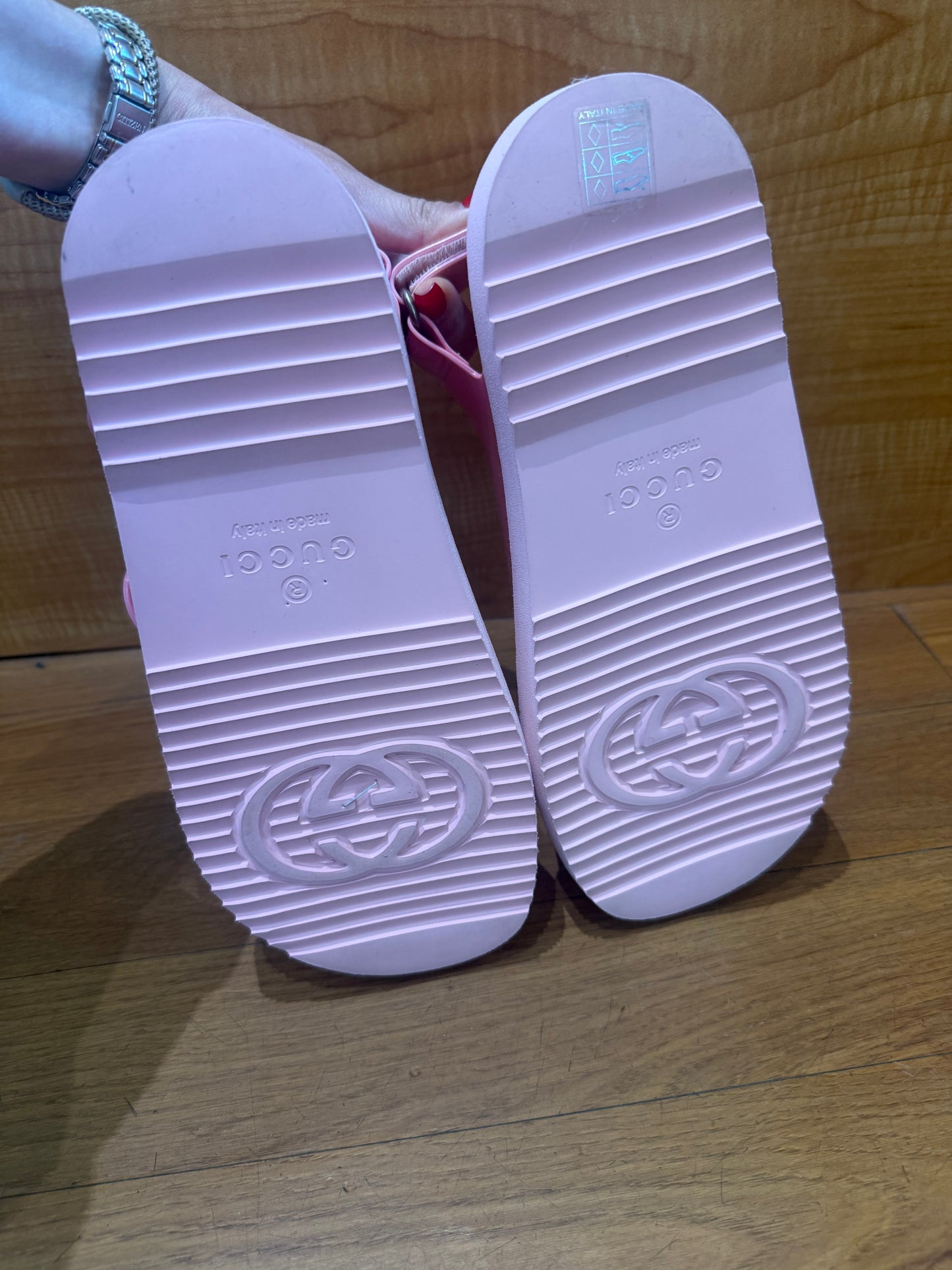 Gucci Isla Buckle Sandals