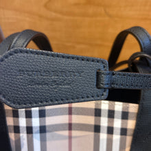 Load image into Gallery viewer, Burberry Medium Reversible Haymarket Tote Bag
