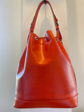 Load image into Gallery viewer, LOUIS VUITTON
Piment Epi Leather Large Noe NM Bag
