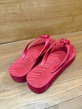 Load image into Gallery viewer, Gucci GG Sandals
