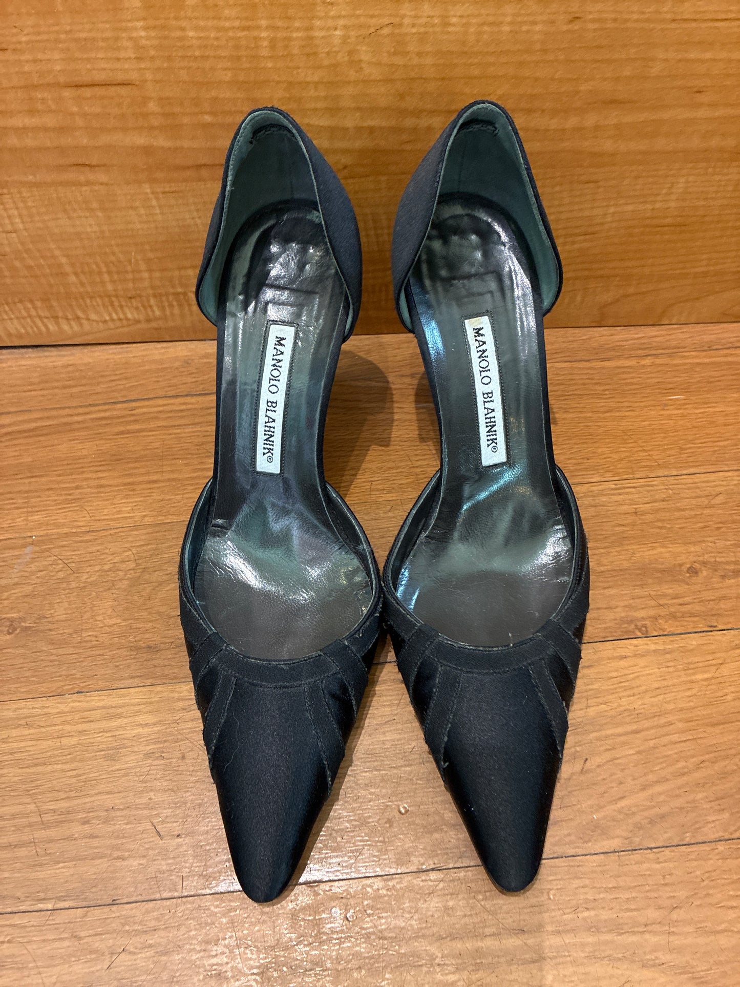 Manolo Blahnik Black Pumps