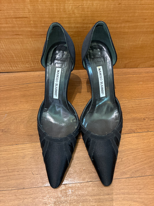 Manolo Blahnik Black Pumps
