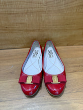Load image into Gallery viewer, Ferragamo Flats
