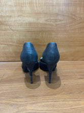 Load image into Gallery viewer, Gucci Black Glitter Peep Toe Platform Pumps
