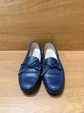 Load image into Gallery viewer, Tods Loafer Size 6
