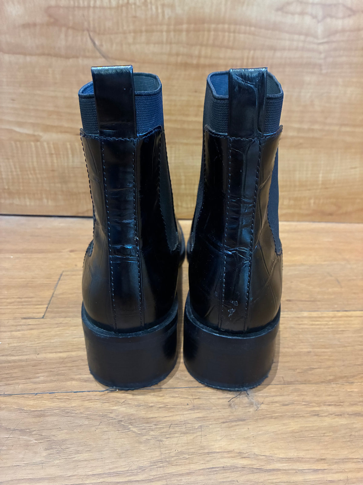 Alexa Chelsea Boot