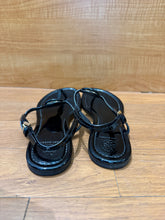 Load image into Gallery viewer, Tory Burch Patent Leather Sandals

