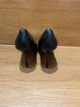 Load image into Gallery viewer, Christian Louboutin Leather Pumps Size EU 37.5
