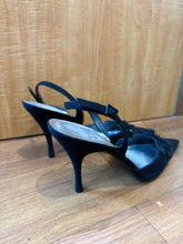 Load image into Gallery viewer, Stuart Weitzman Slingback Heels
