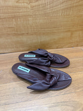 Load image into Gallery viewer, Jil Sander Sandals

