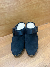 Load image into Gallery viewer, Veronica Beard Clogs size 6
