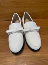 Load image into Gallery viewer, Stuart Weitzman Loafers
