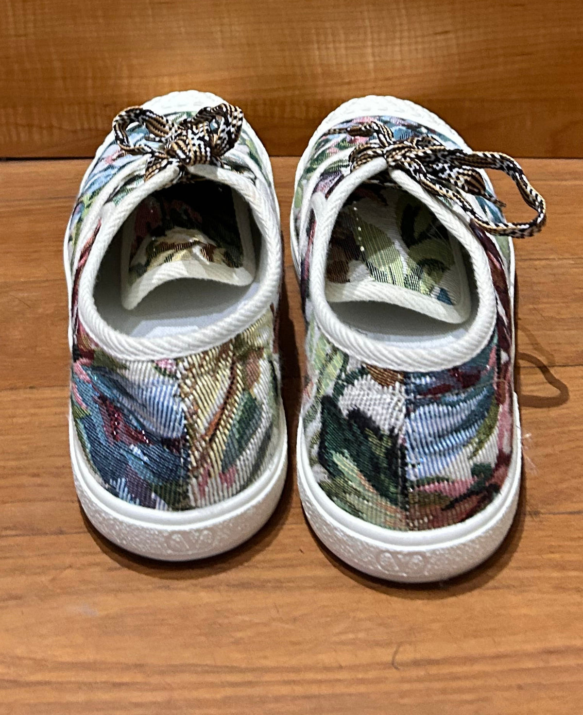 Valentino Garvani Sneakers