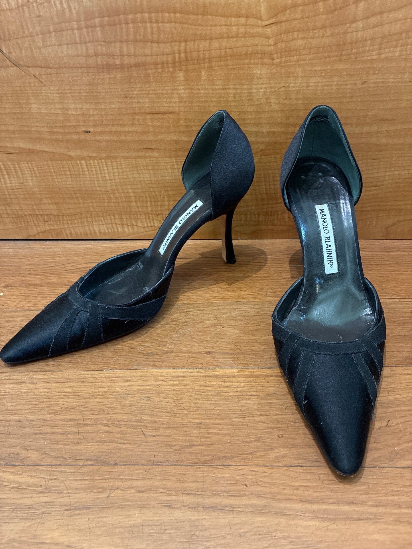 Manolo Blahnik Black Pumps