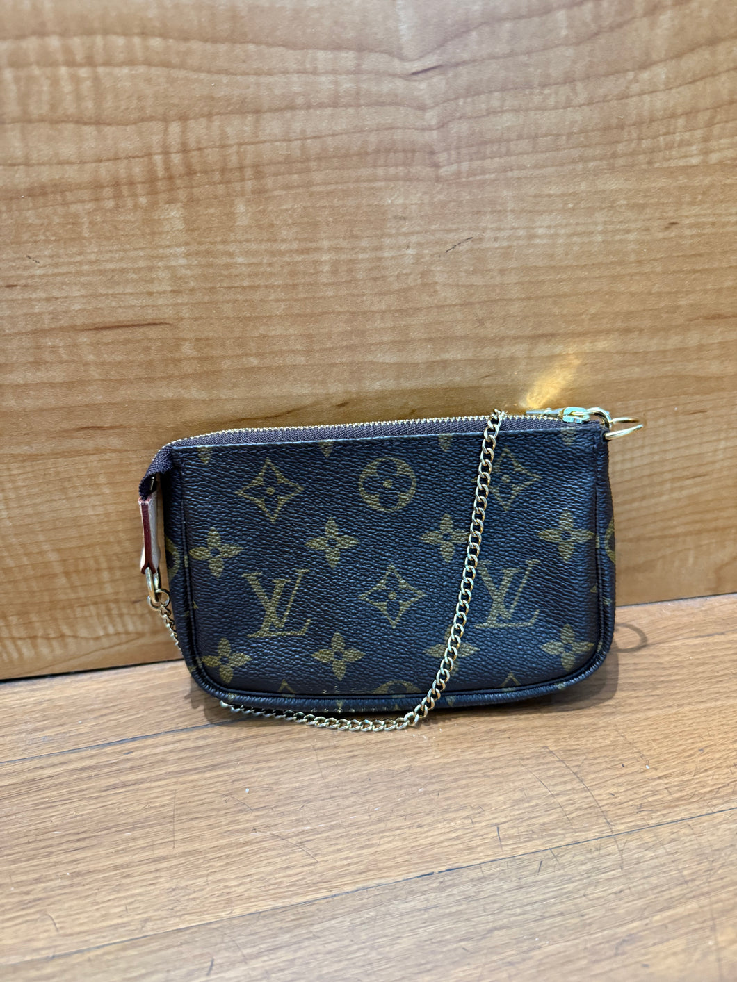 Louis Vuitton Mini Pochette