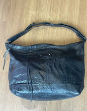 Load image into Gallery viewer, Balenciaga COURIER XL LEATHER CROSSBODY BAG
