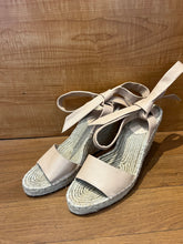 Load image into Gallery viewer, Loeffler Randall Espadrille- Size 9
