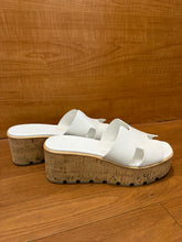 Load image into Gallery viewer, Hermes Eze Sandals

