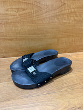 Load image into Gallery viewer, Chanel CC Logo Wooden Sandals
