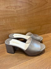 Load image into Gallery viewer, Prada Heels- Size 7
