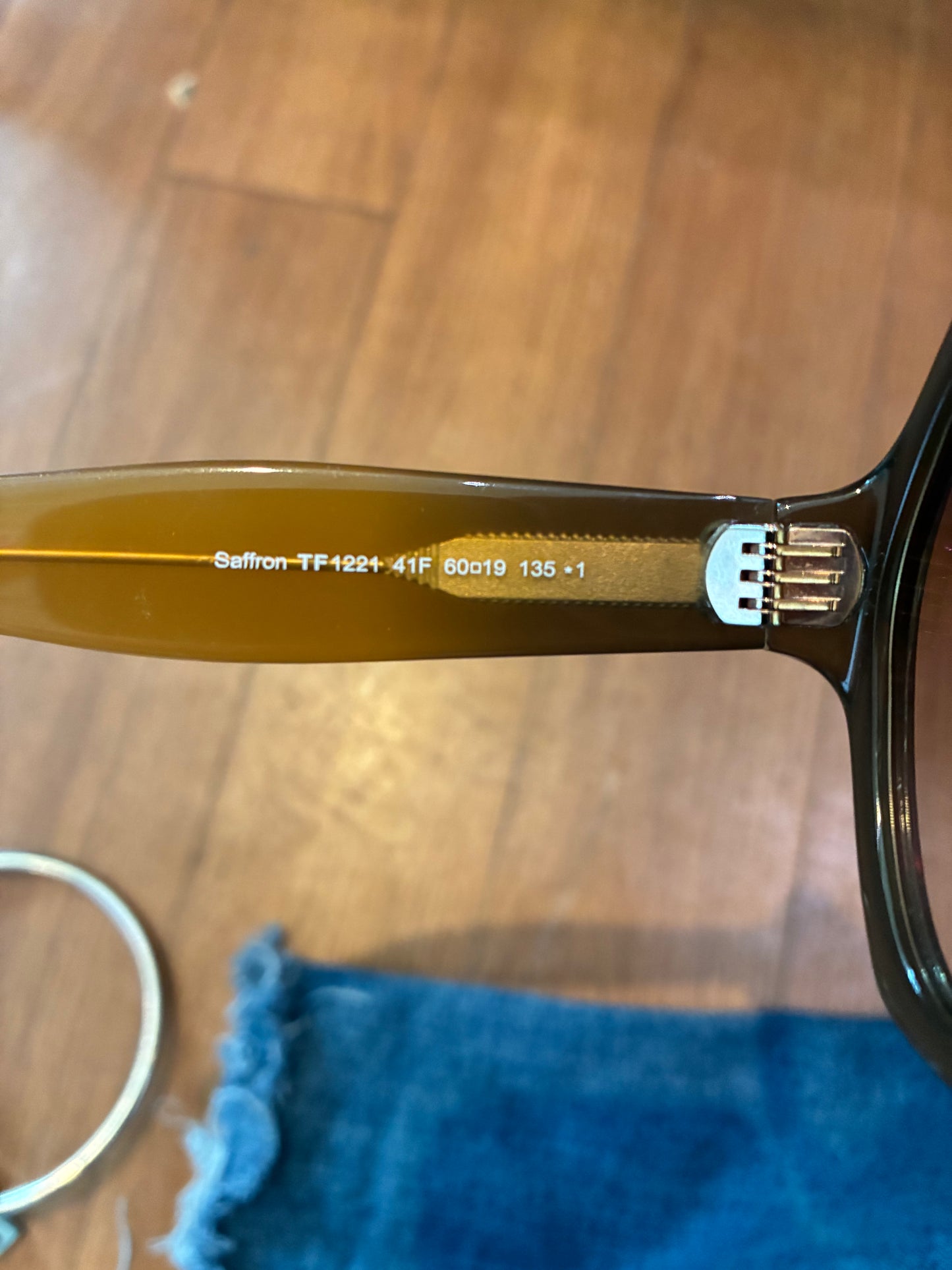 Tom Ford Saffron FT1221