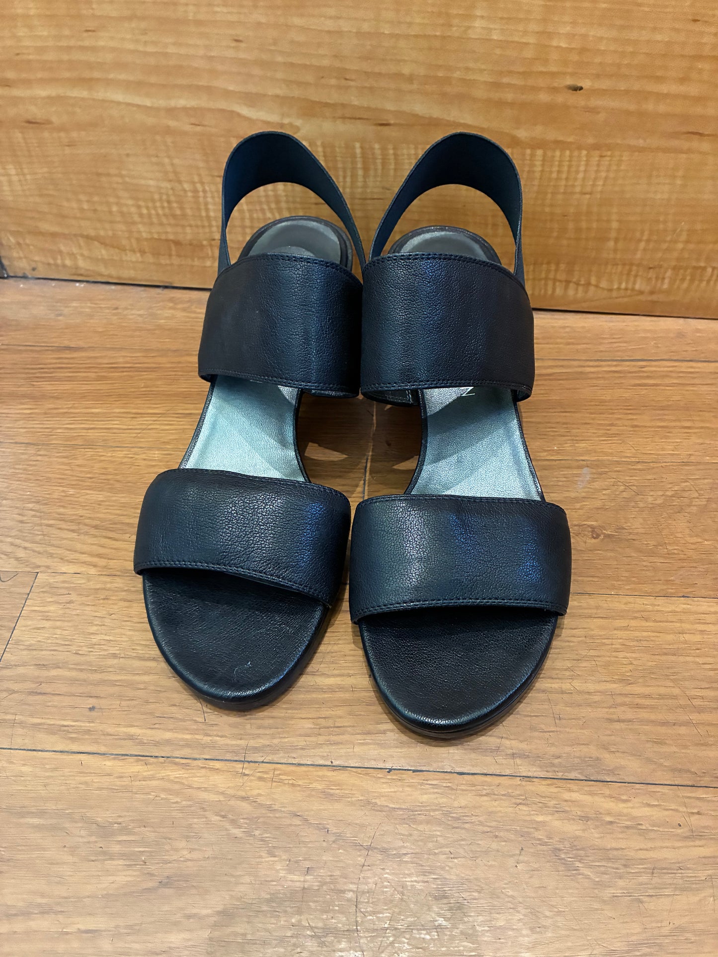 Stuart Weitzman Access Block Heel