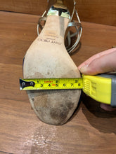 Load image into Gallery viewer, Jimmy Choo Heels Size 9.5
