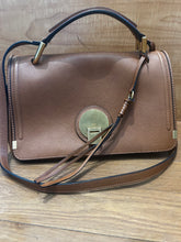 Load image into Gallery viewer, Chloe Medium Indy Bag
