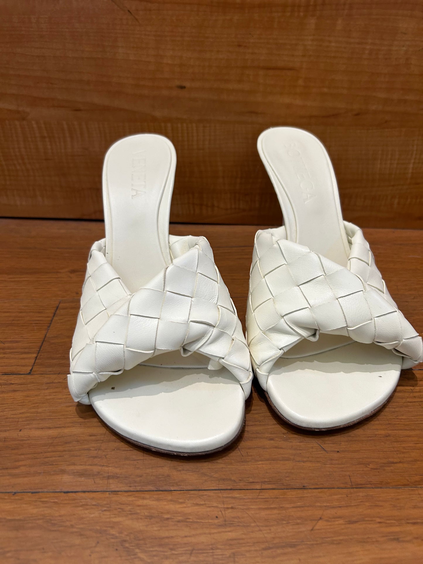 Bottega Veneta Lipo Mules